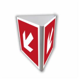 BA812 - Kierunek do miejsca rozmieszczenia sprzętu pożarniczego lub urządzenia ostrzegającego (3D dościenny)