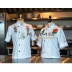 Jak wybrać personalizację odzieży kucharskiej – haft czy nadruk?